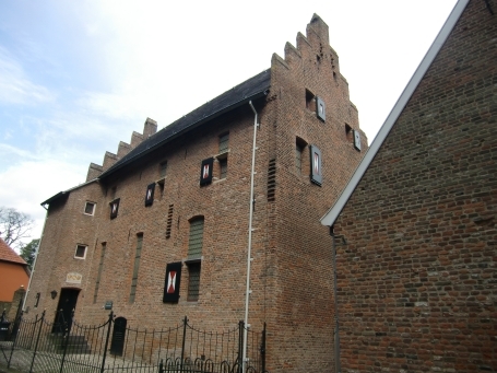 's-Heerenberg : Muntwal, De Mint 